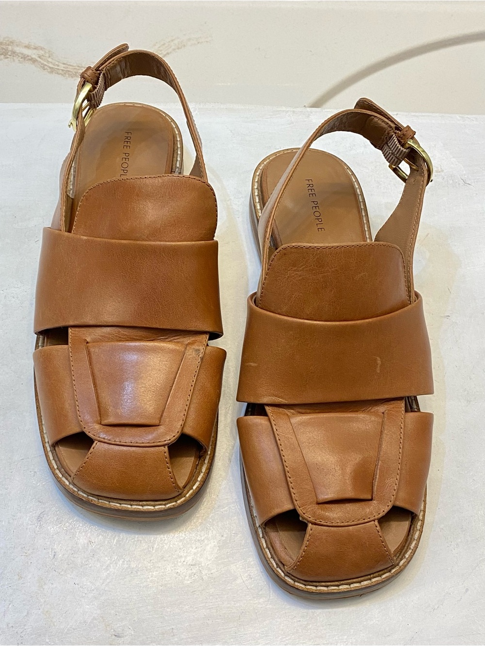 Free people Libby Fisher flat women’s sling back sandals size 9 great condition